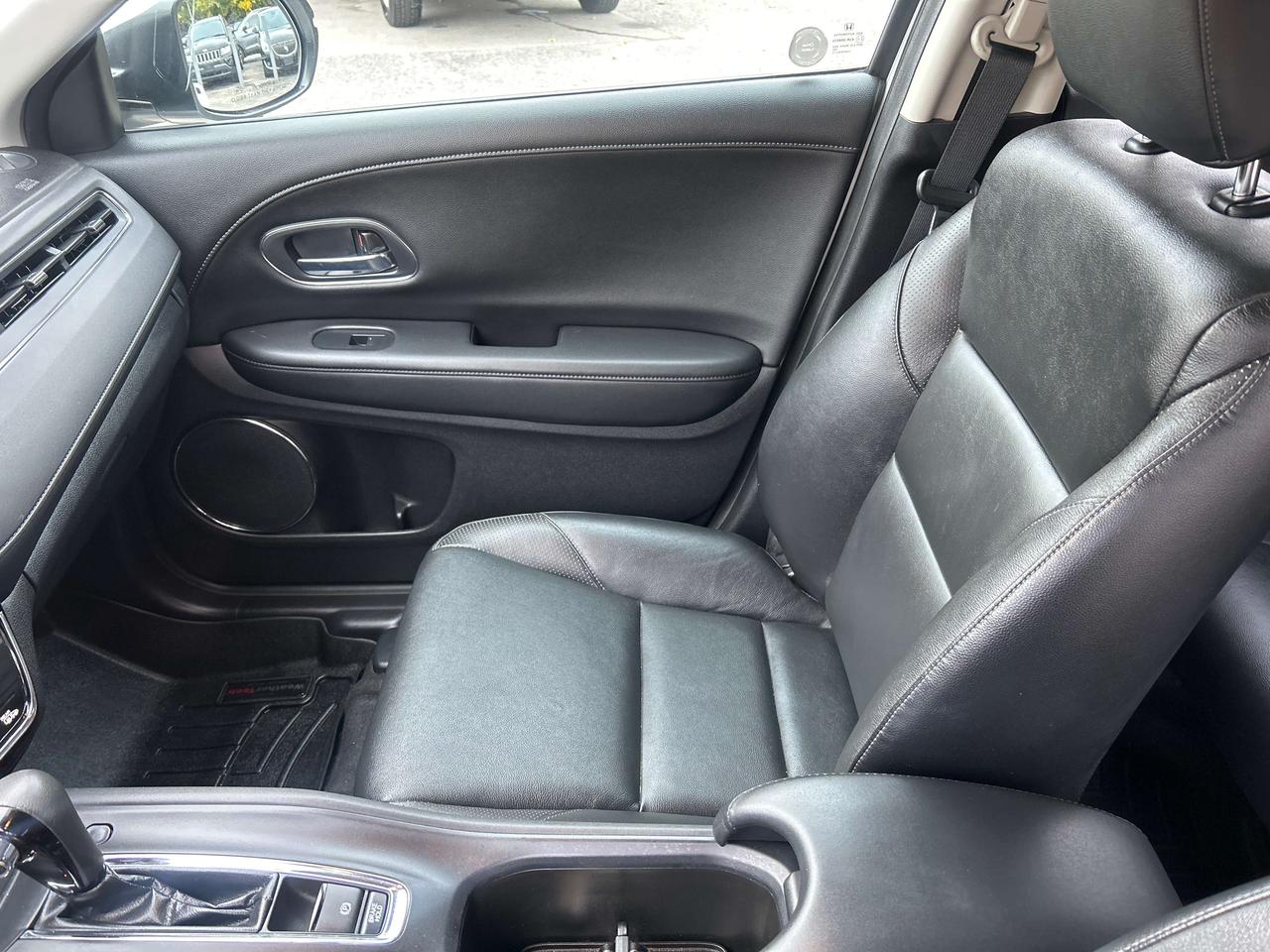 2017 Honda HR-V EX-L Photo