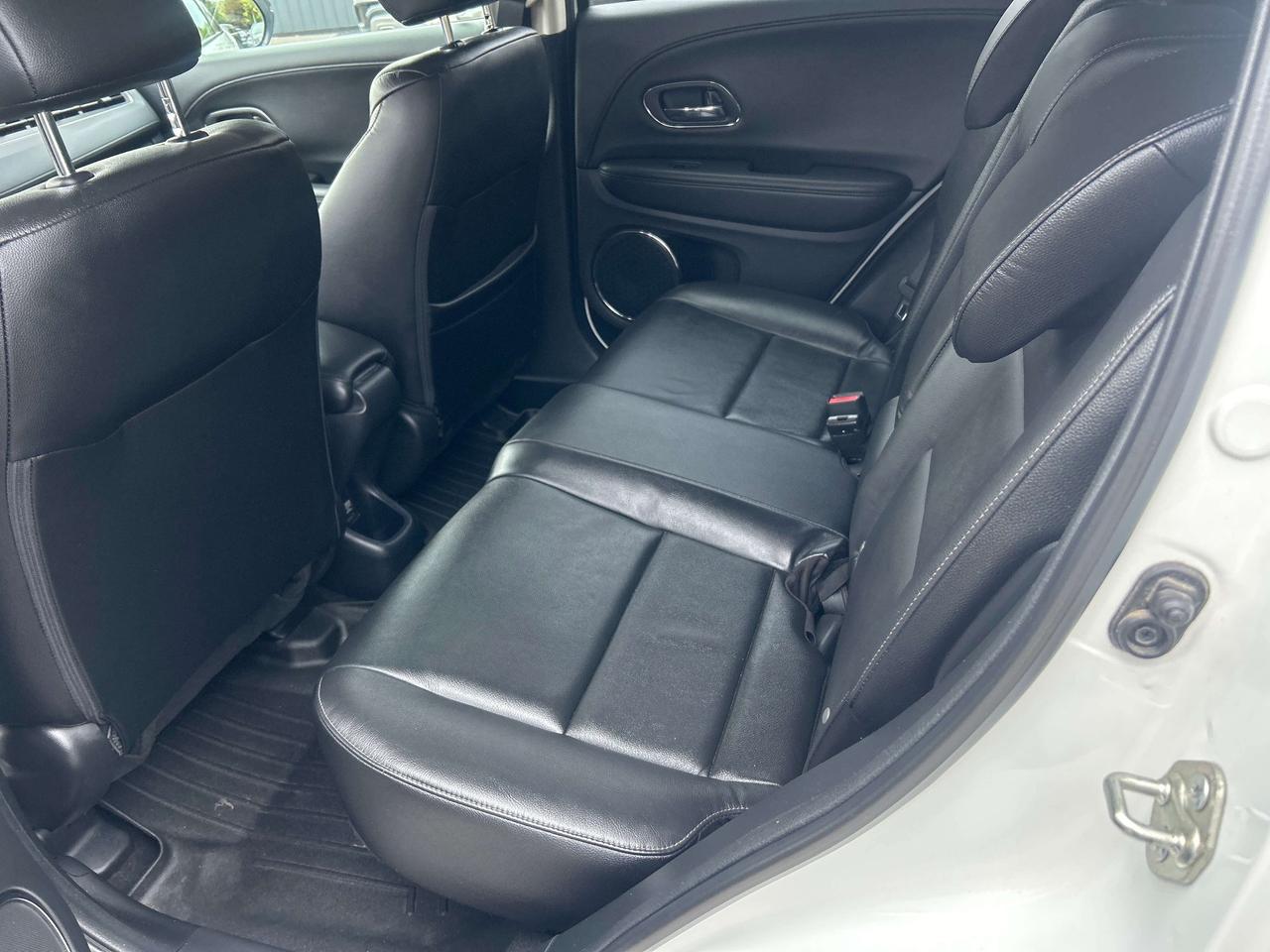 2017 Honda HR-V EX-L Photo