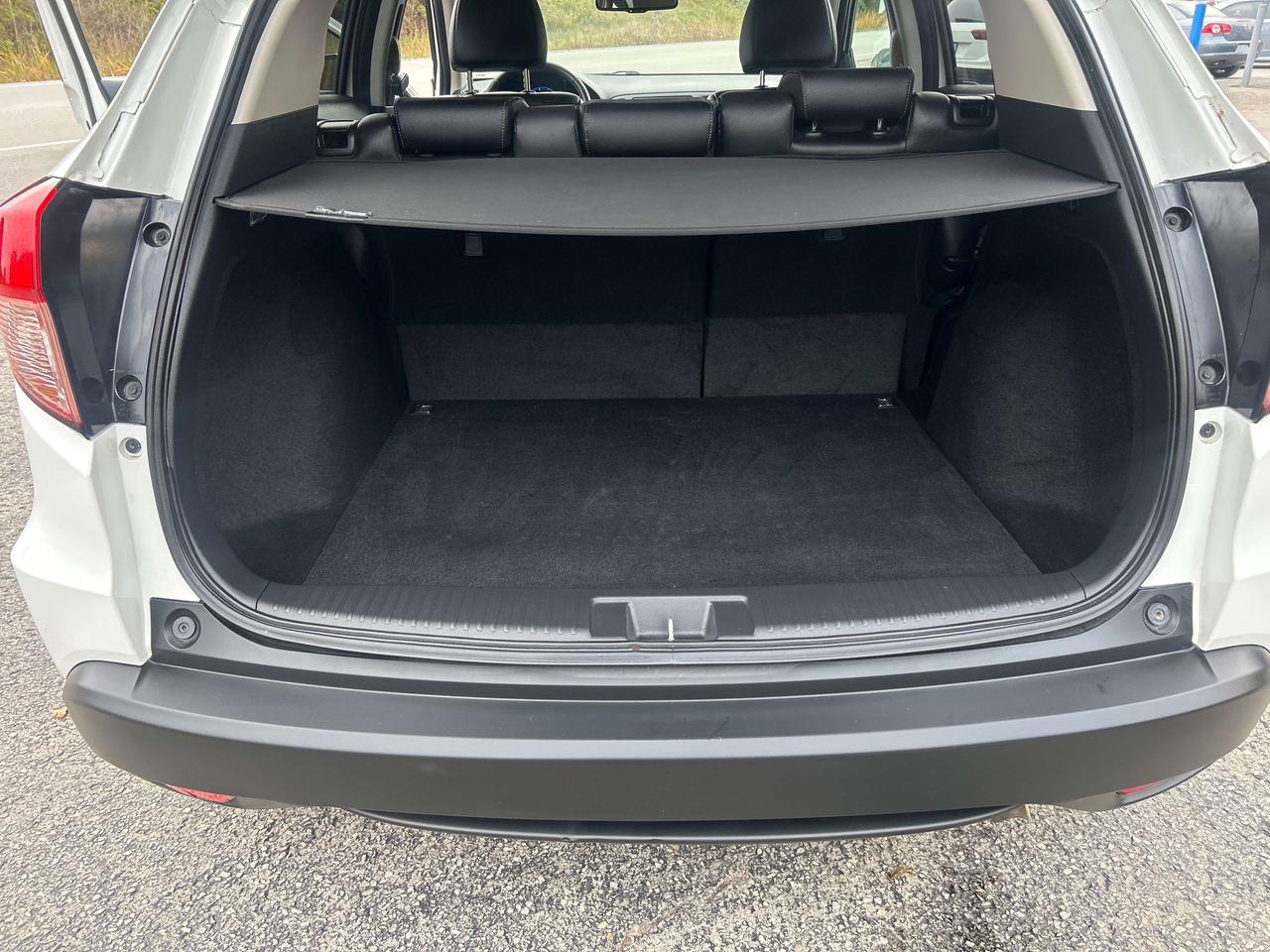 2017 Honda HR-V EX-L Photo
