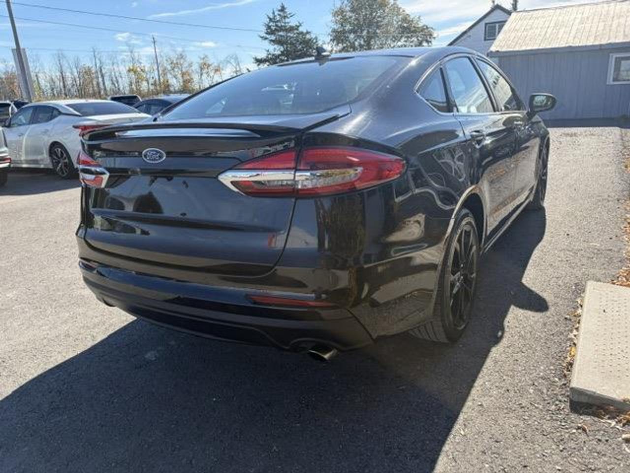 2019 Ford Fusion SE 4dr Front-wheel Drive Sedan Photo