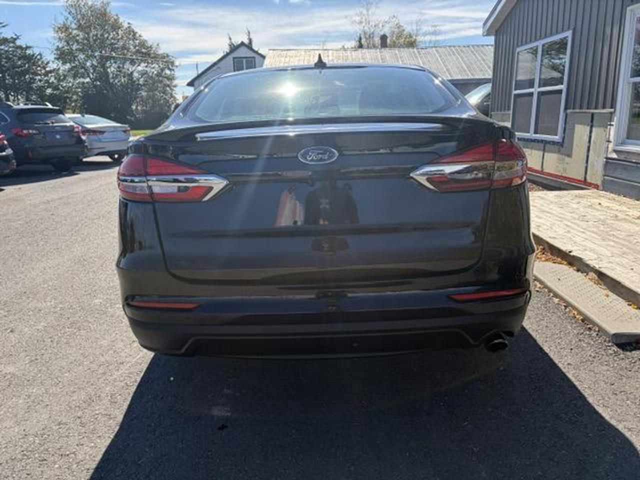 2019 Ford Fusion SE 4dr Front-wheel Drive Sedan Photo