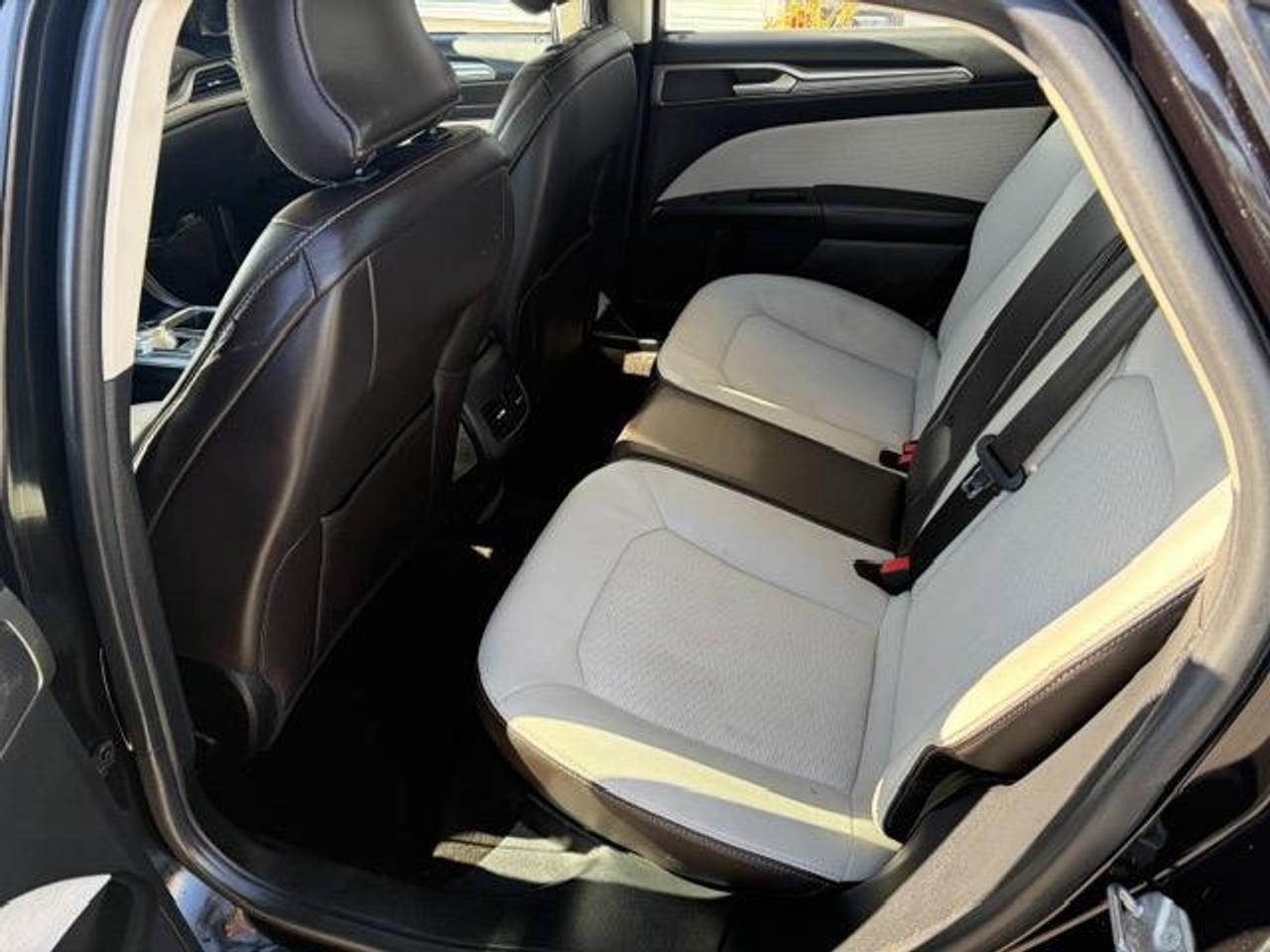2019 Ford Fusion SE 4dr Front-wheel Drive Sedan Photo