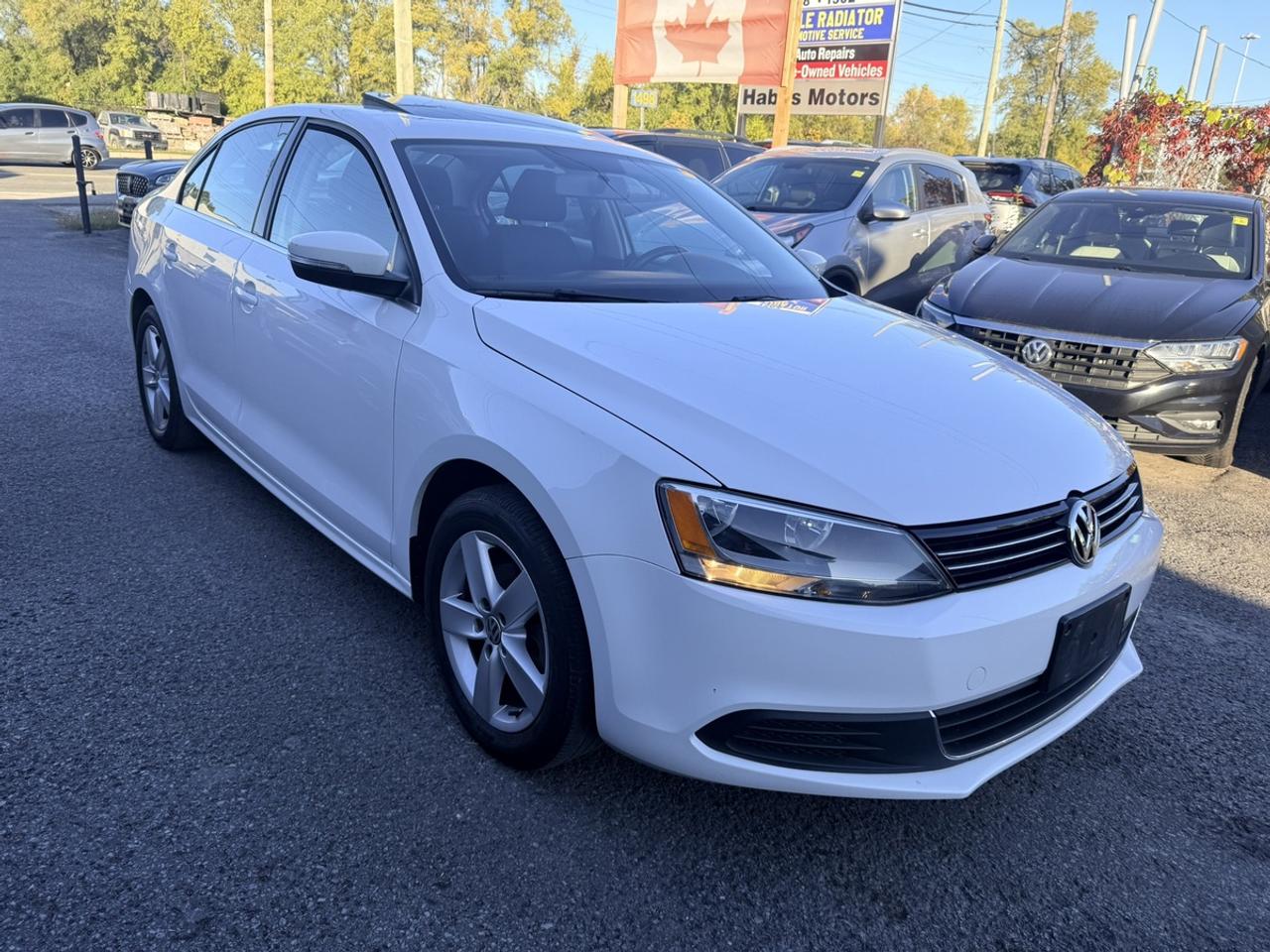 2014 Volkswagen Jetta COMFORTLINE 1.8 TSI - AUTOMATIC - SUNROOF - ALLOYS - ONLY 79,000 KM! - NO ACCIDENTS! Photo
