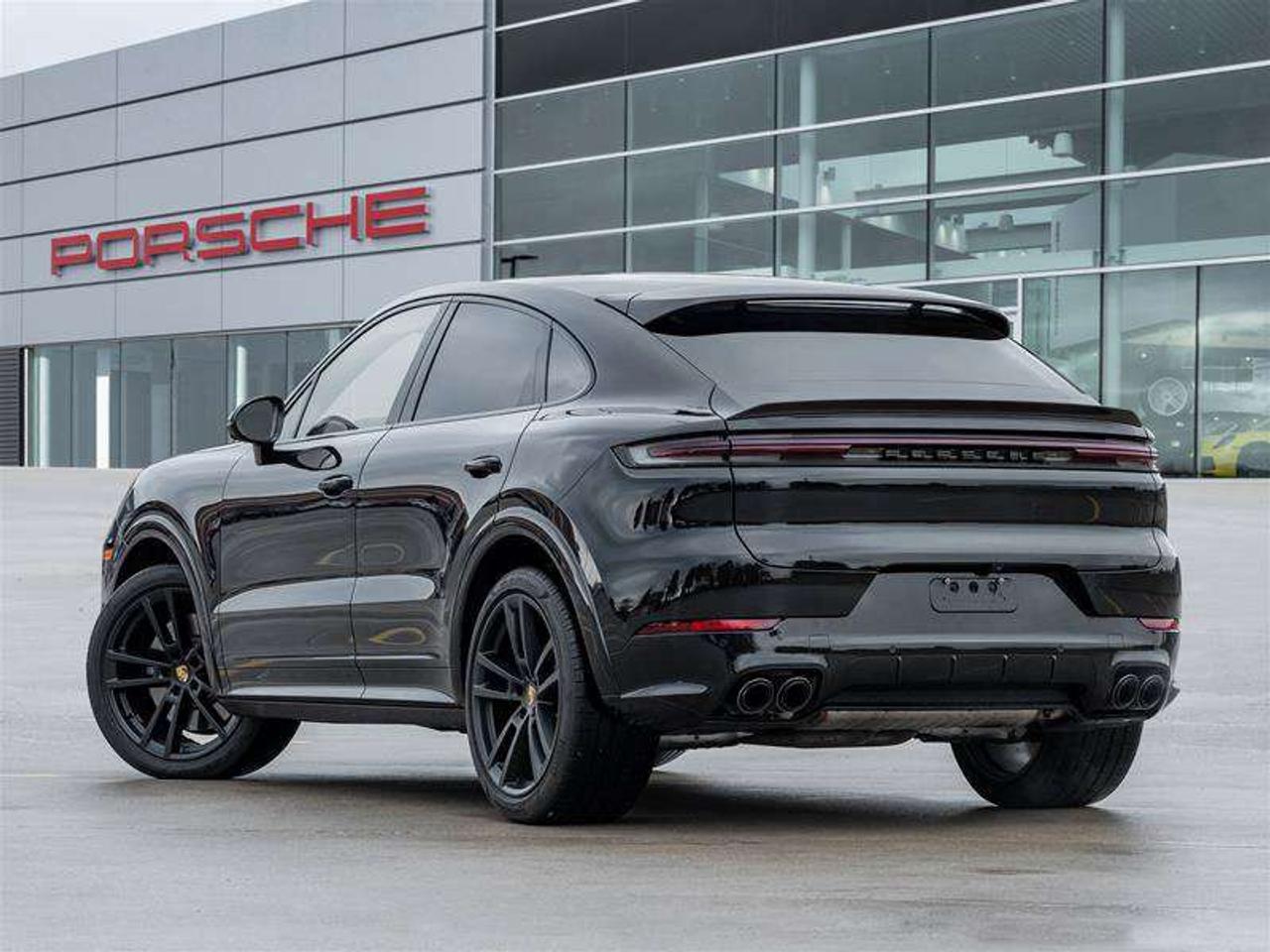 2024 Porsche Cayenne S Coupe AWD Premium Pkg Plus SportDesign Pkg in High Gloss Black 22 SportDesign Wheels in High Glos Photo3