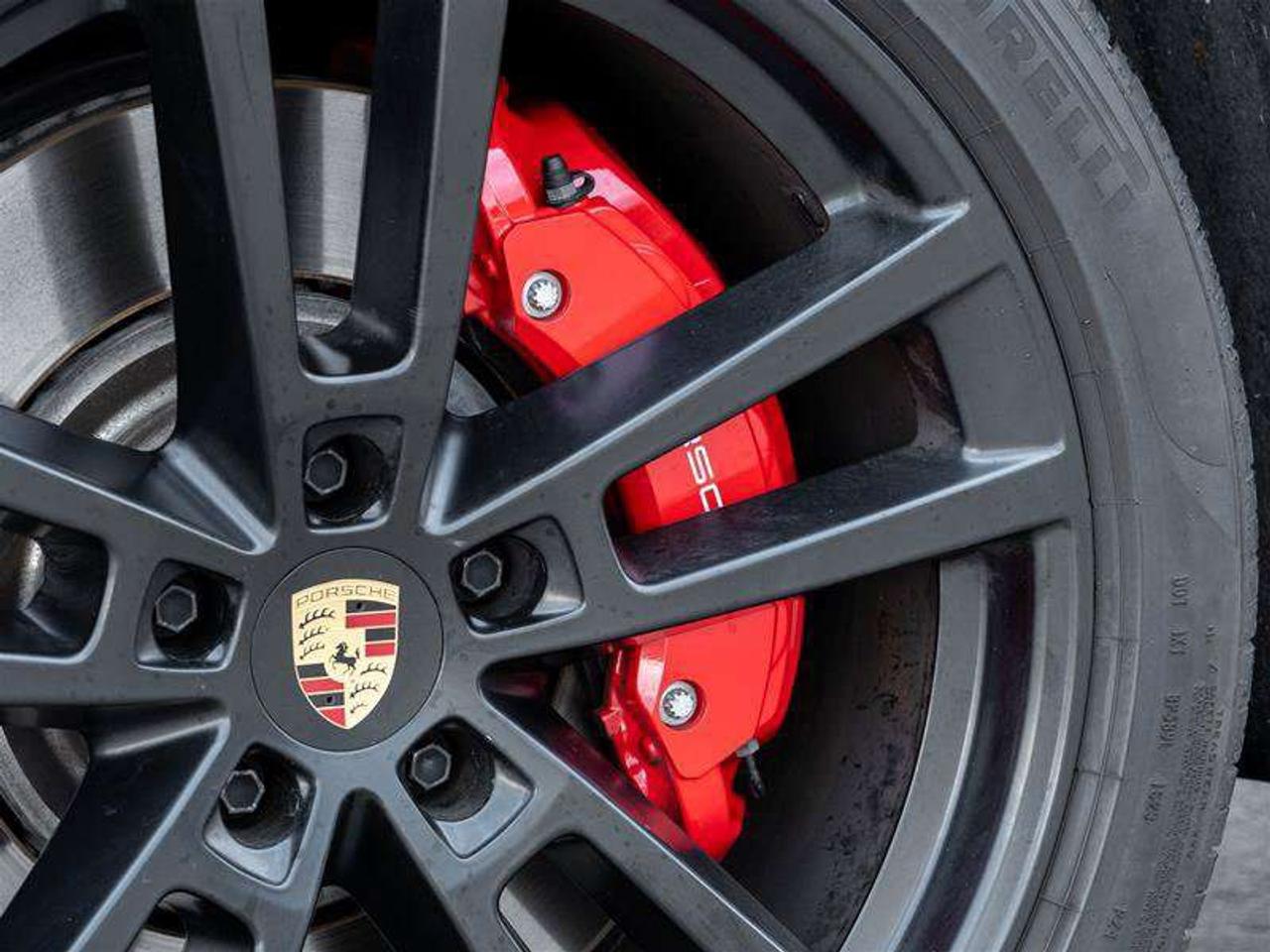 2024 Porsche Cayenne S Coupe AWD Premium Pkg Plus SportDesign Pkg in High Gloss Black 22 SportDesign Wheels in High Glos Photo