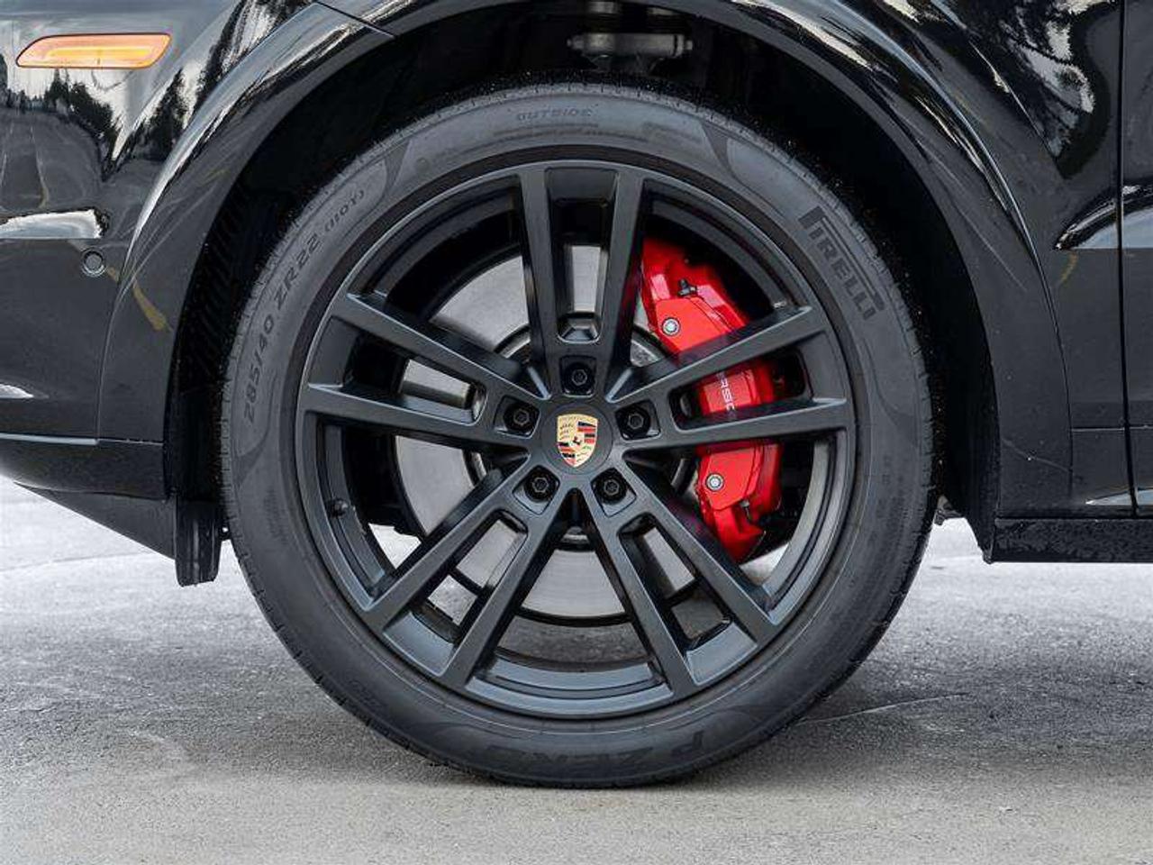 2024 Porsche Cayenne S Coupe AWD Premium Pkg Plus SportDesign Pkg in High Gloss Black 22 SportDesign Wheels in High Glos Photo