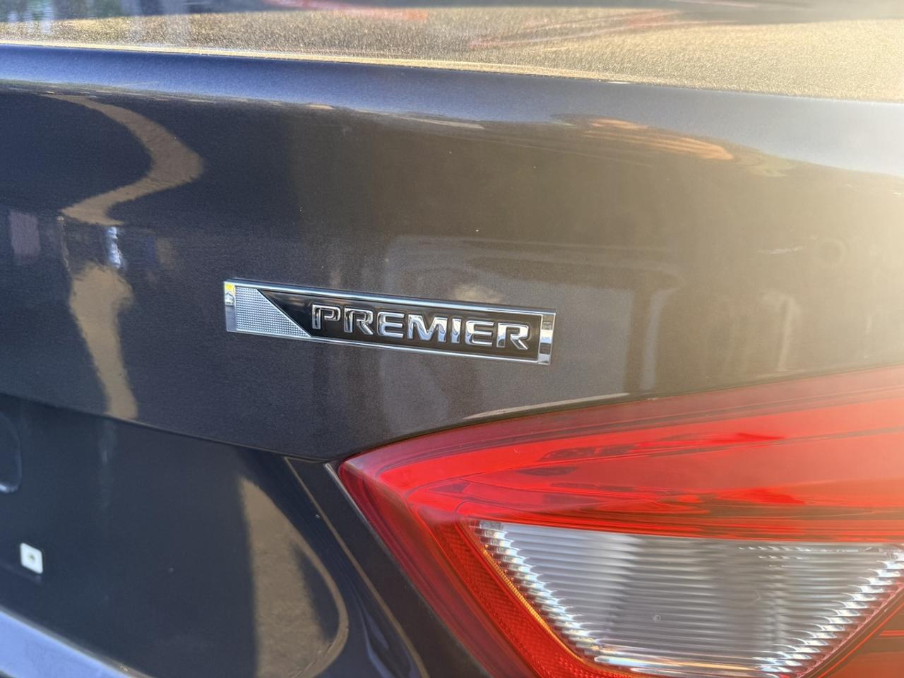 2017 Chevrolet Cruze PREMIER - ONLY 106,000 KM! - LEATHER - R.CAMERA - REMOTE START - HEATED STEERING WHEEL - LOADED! Photo
