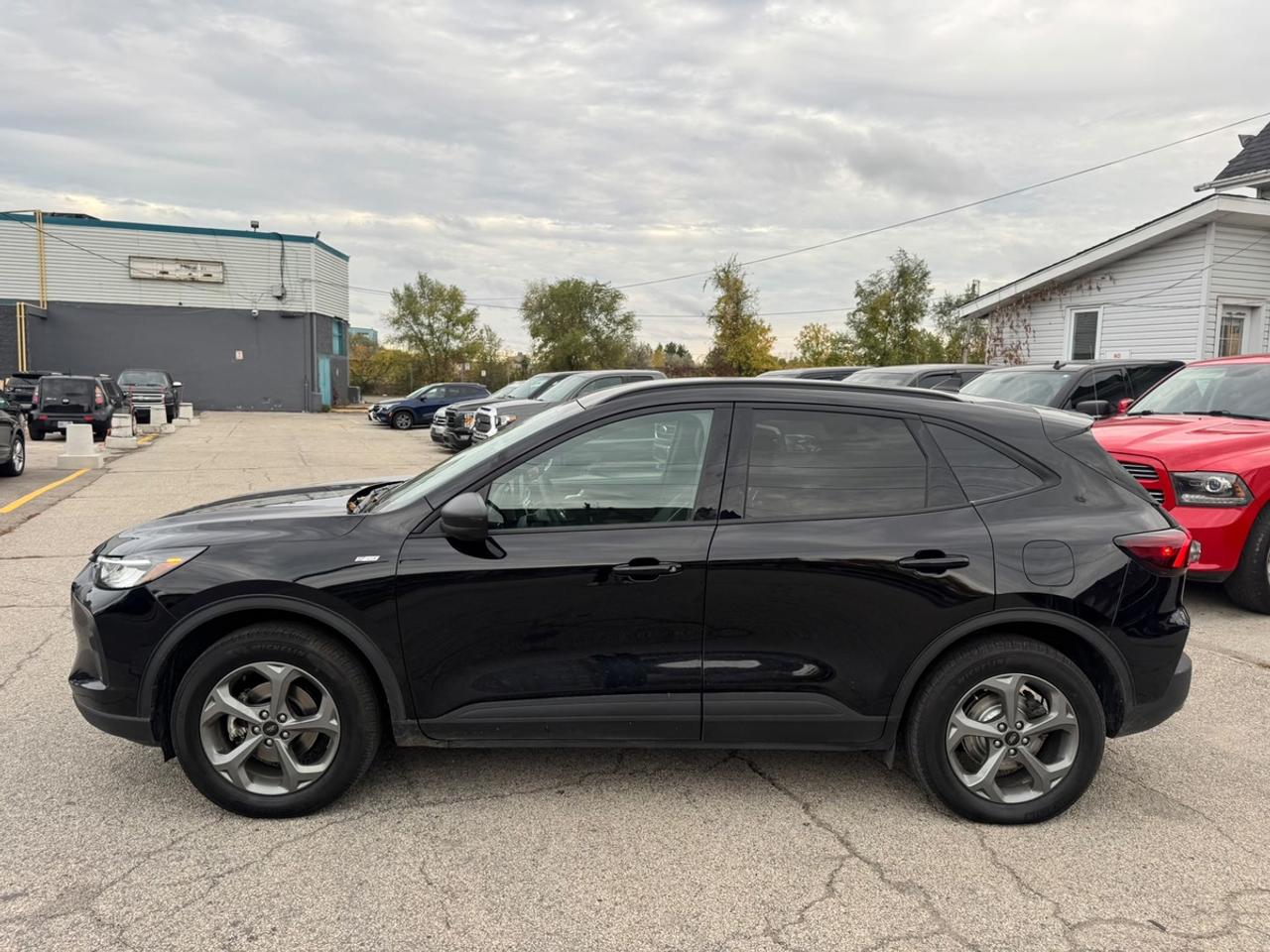 2026 Ford Escape ST LINE Photo4