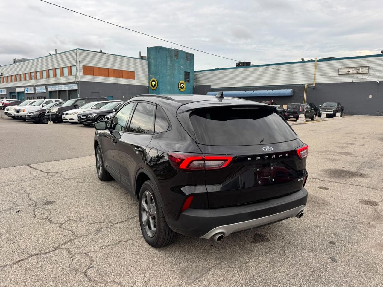 2026 Ford Escape ST LINE Photo
