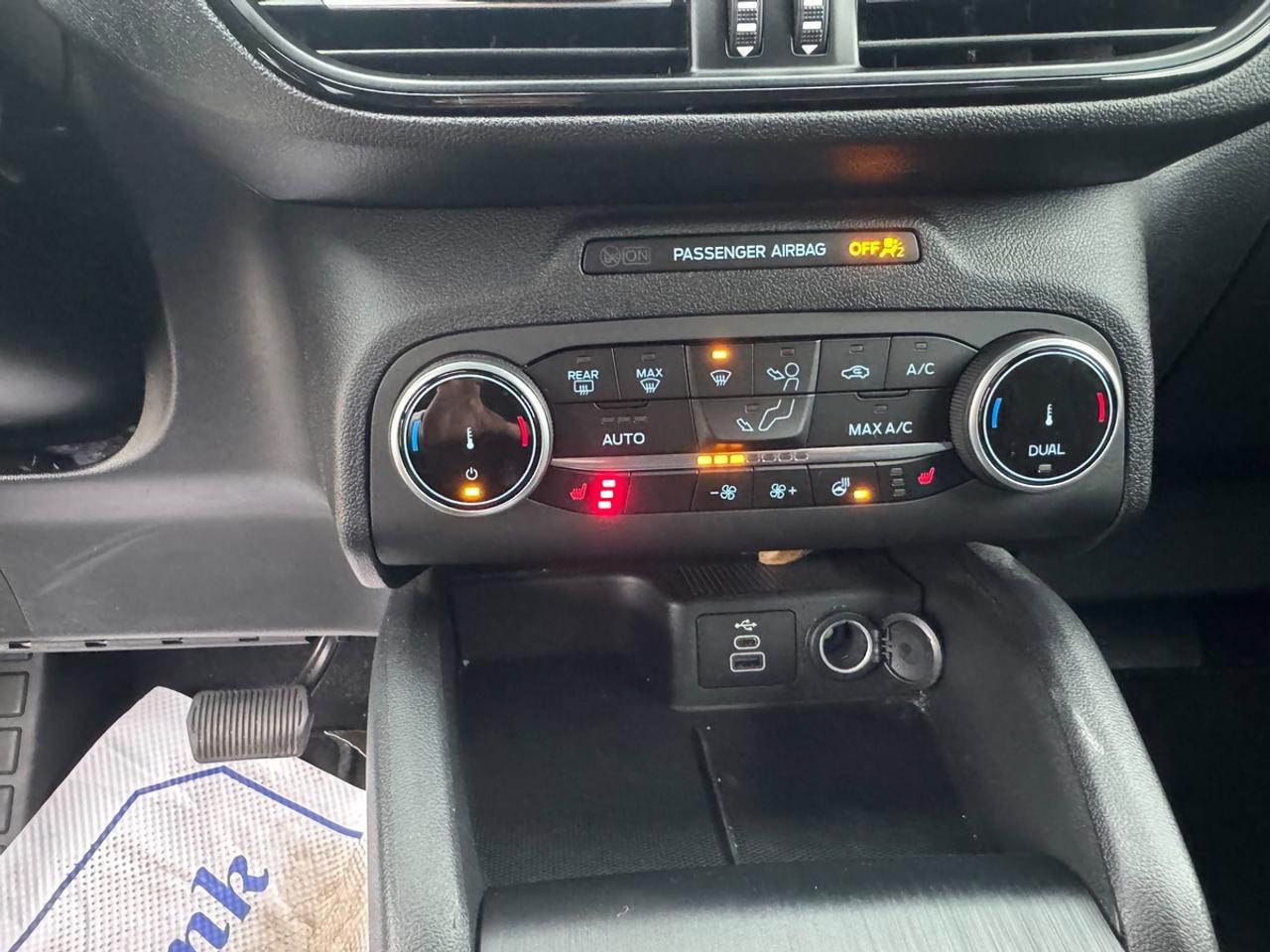 2026 Ford Escape ST LINE Photo