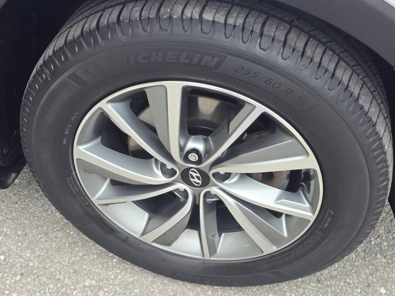 2019 Hyundai Santa Fe 2.0T Preferred AWD Photo