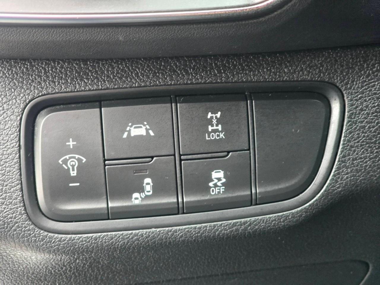 2019 Hyundai Santa Fe 2.0T Preferred AWD Photo