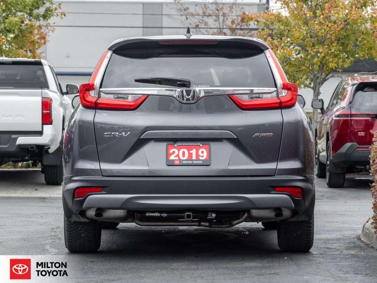 2019 Honda CR-V HEATED SEATS BACKUP CAMERA TOUCH SCREEN APPLE CARPLAY PUSH START ONE OWNER LX Photo