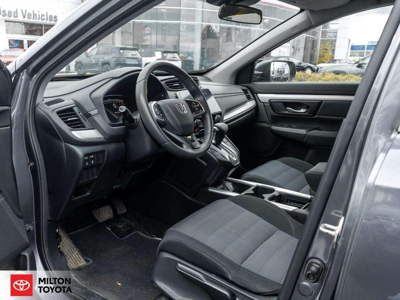 2019 Honda CR-V HEATED SEATS BACKUP CAMERA TOUCH SCREEN APPLE CARPLAY PUSH START ONE OWNER LX Photo