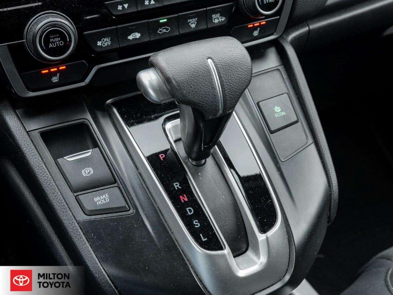 2019 Honda CR-V HEATED SEATS BACKUP CAMERA TOUCH SCREEN APPLE CARPLAY PUSH START ONE OWNER LX Photo