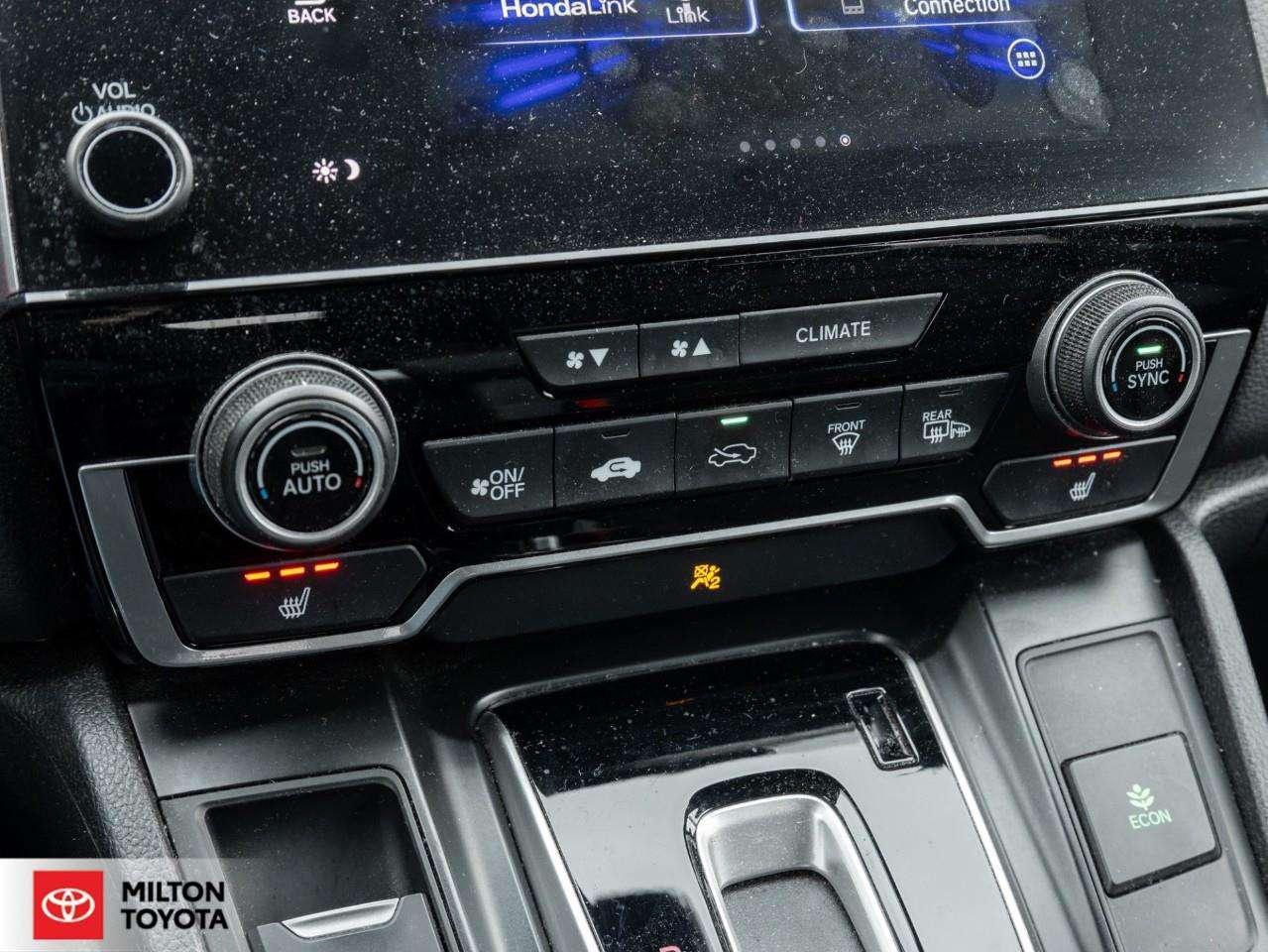 2019 Honda CR-V HEATED SEATS BACKUP CAMERA TOUCH SCREEN APPLE CARPLAY PUSH START ONE OWNER LX Photo