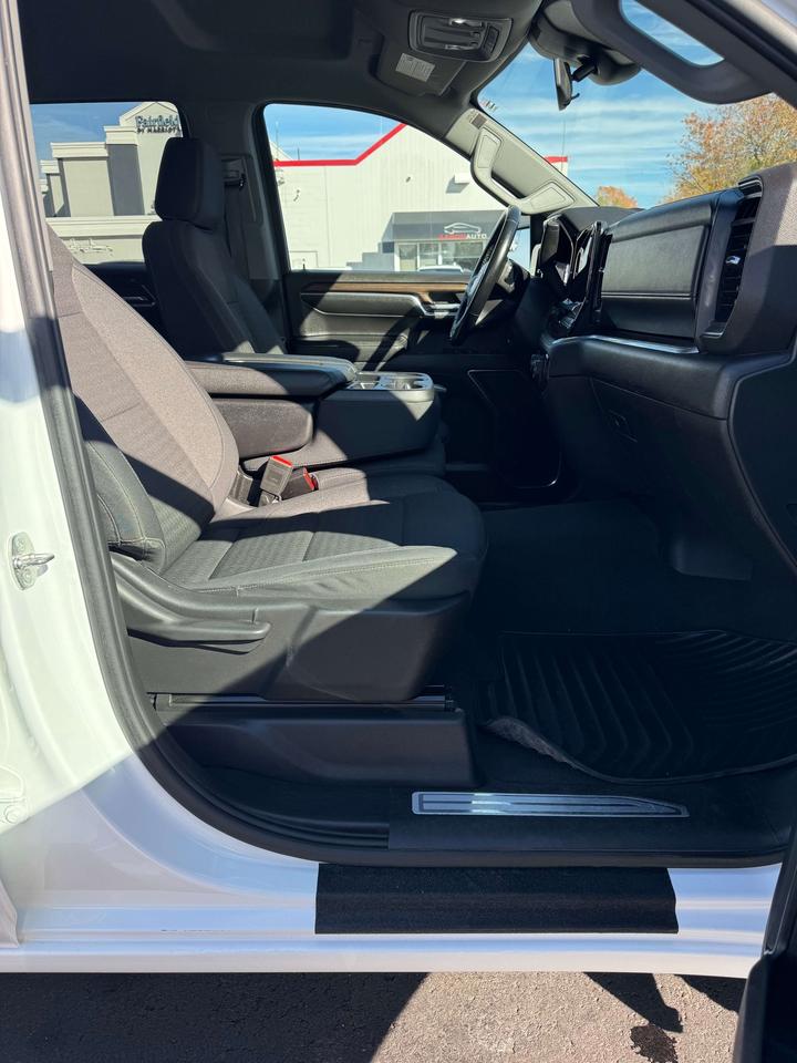 2024 Chevrolet Silverado 1500 LT 4X4 — Certified Photo