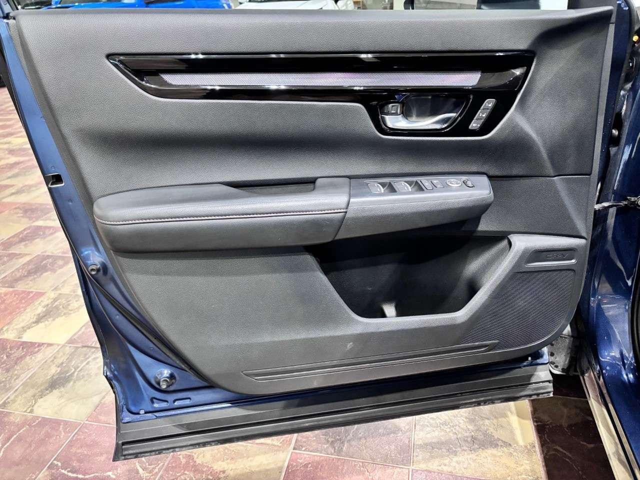 2023 Honda CR-V Touring AWD Photo