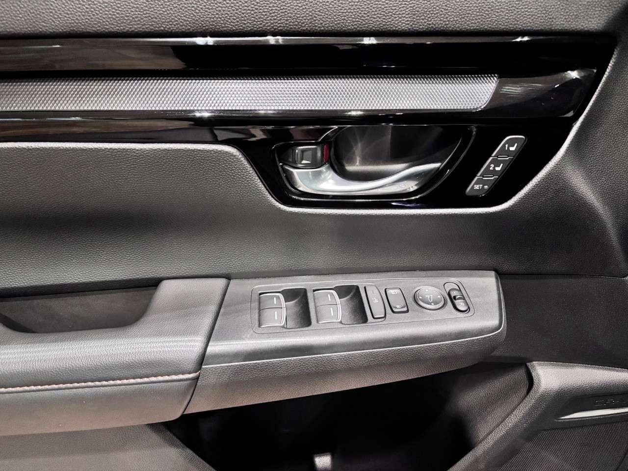 2023 Honda CR-V Touring AWD Photo