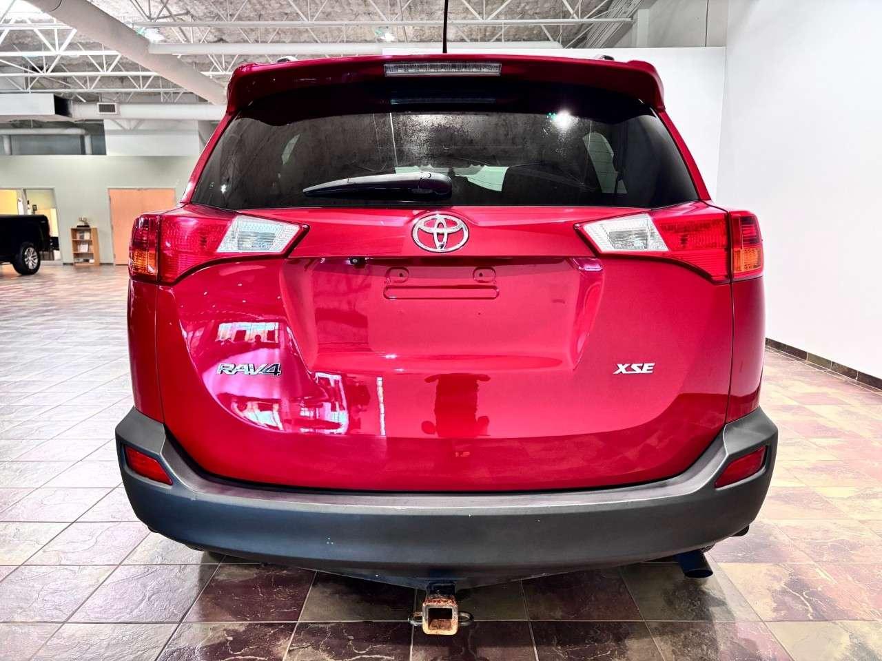 2013 Toyota RAV4 FWD 4dr XLE Photo