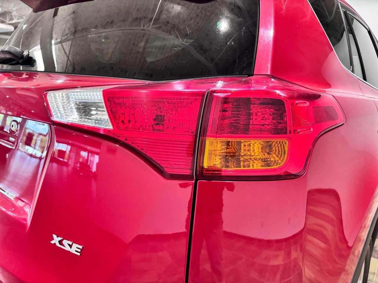 2013 Toyota RAV4 FWD 4dr XLE Photo