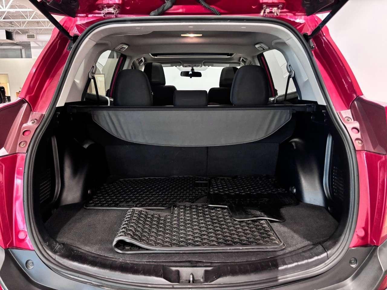 2013 Toyota RAV4 FWD 4dr XLE Photo
