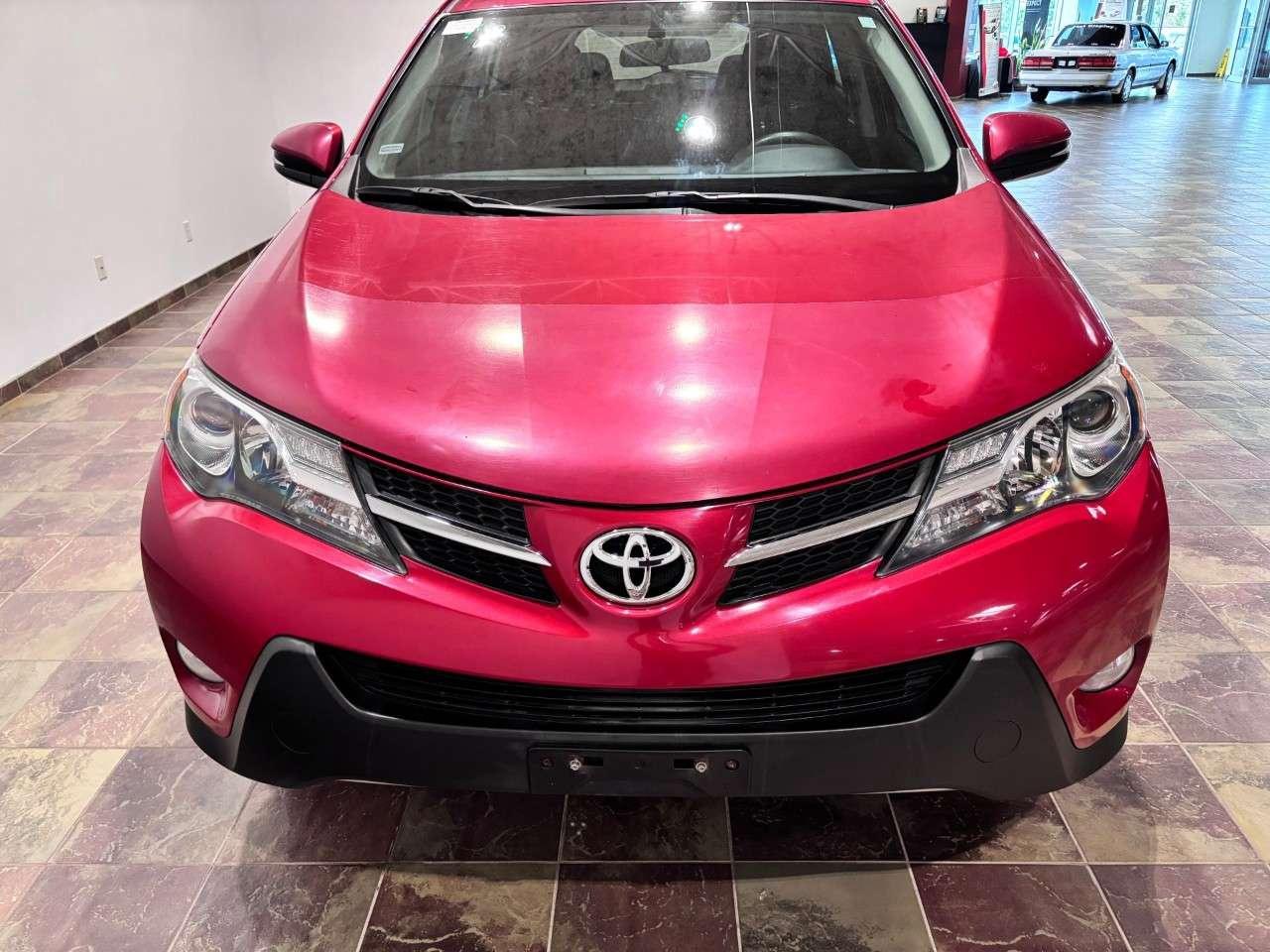 2013 Toyota RAV4 FWD 4dr XLE Photo