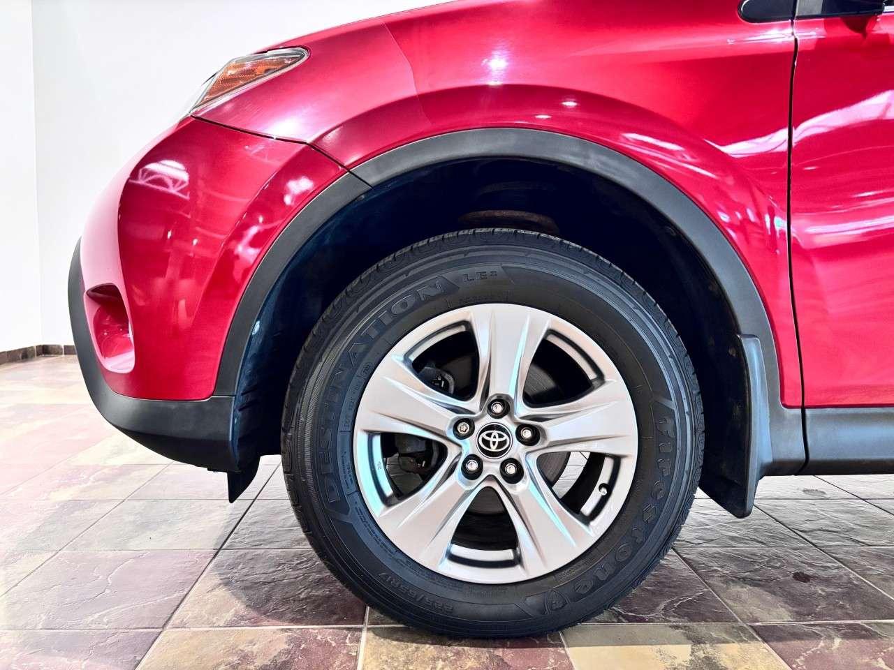 2013 Toyota RAV4 FWD 4dr XLE Photo