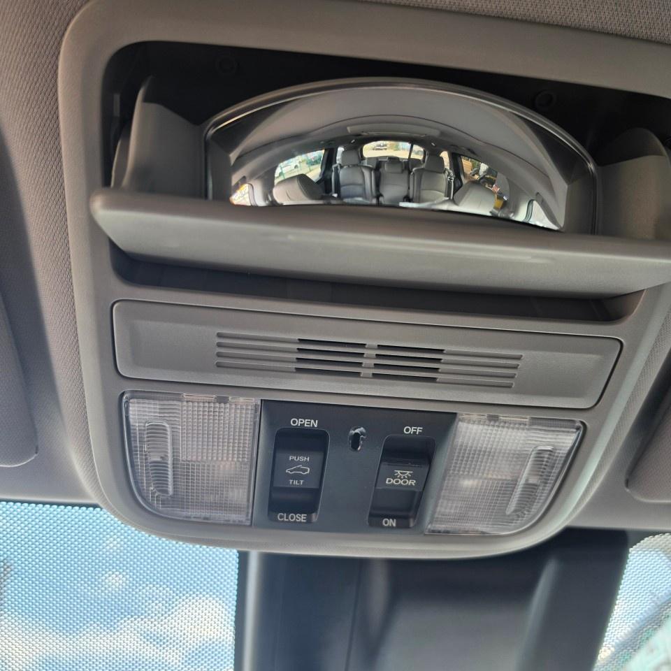 2018 Honda Odyssey EX-L RES Auto Photo