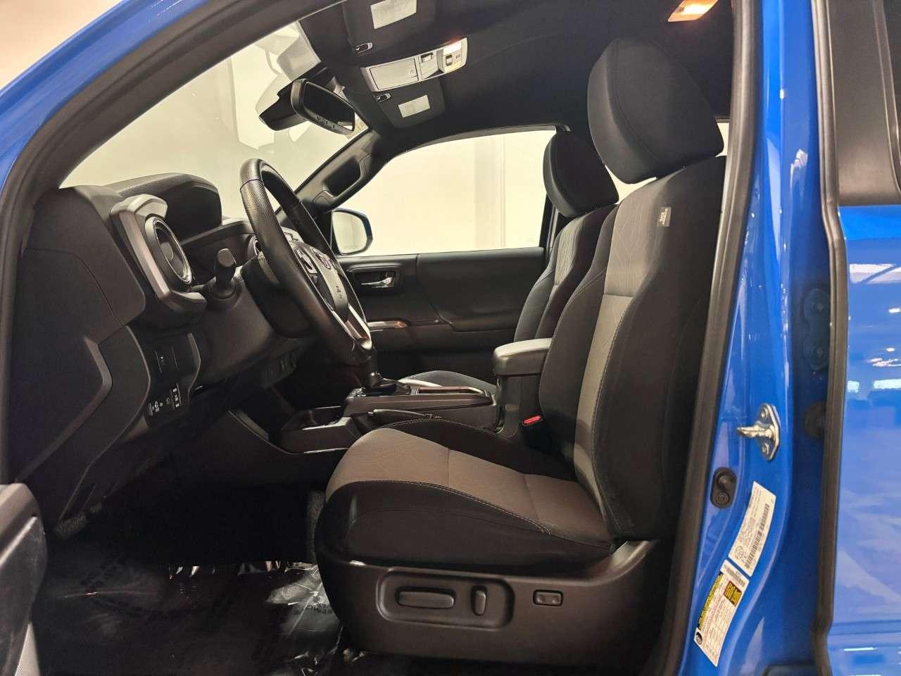 2021 Toyota Tacoma 4x4 Double Cab Auto Photo