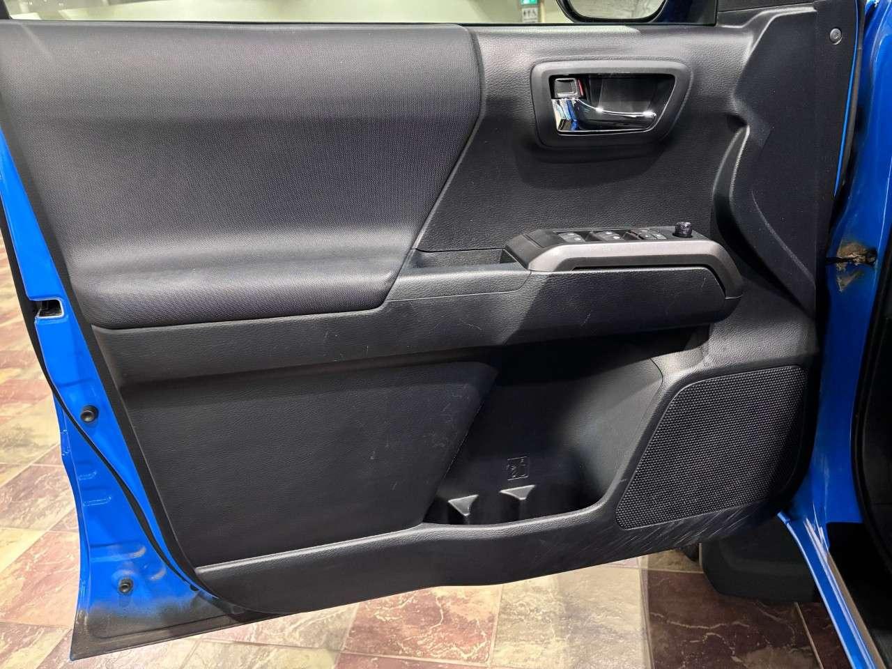2021 Toyota Tacoma 4x4 Double Cab Auto Photo