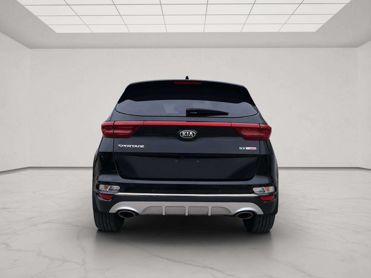 2022 Kia Sportage SX AWD, HTD/COOLED LEATHER, PANO ROOF, 61KM! Photo