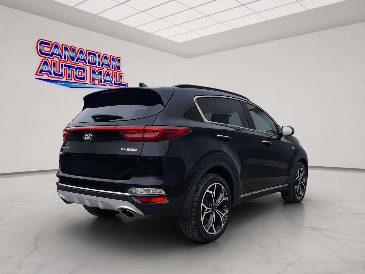 2022 Kia Sportage SX AWD, HTD/COOLED LEATHER, PANO ROOF, 61KM! Photo