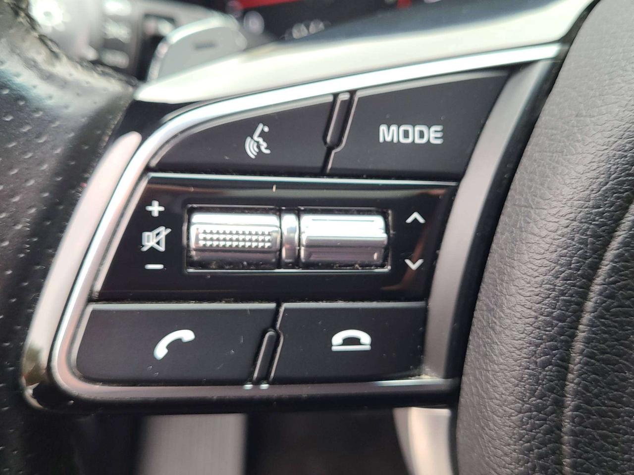 2022 Kia Sportage SX AWD, HTD/COOLED LEATHER, PANO ROOF, 61KM! Photo