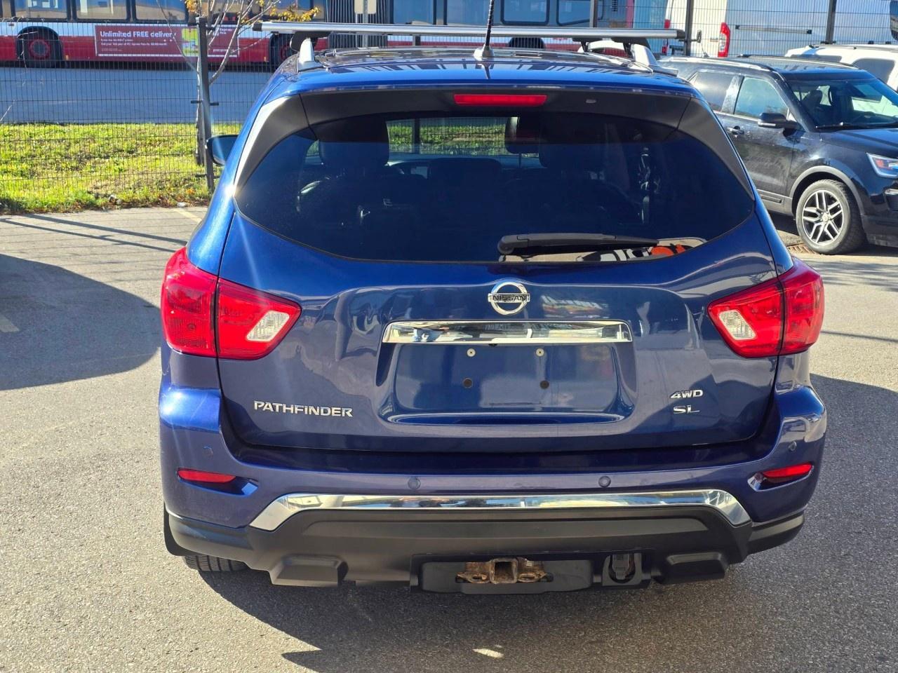 2017 Nissan Pathfinder 4WD 4DR SL Photo