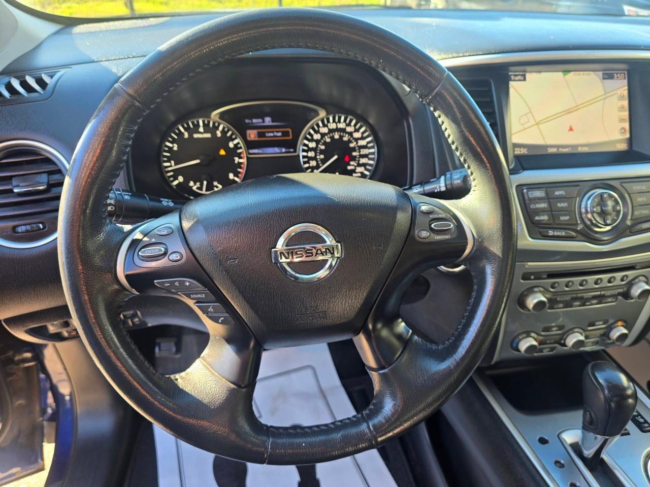 2017 Nissan Pathfinder 4WD 4DR SL Photo