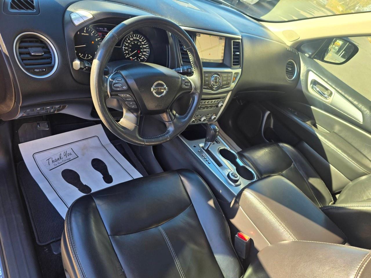 2017 Nissan Pathfinder 4WD 4DR SL Photo