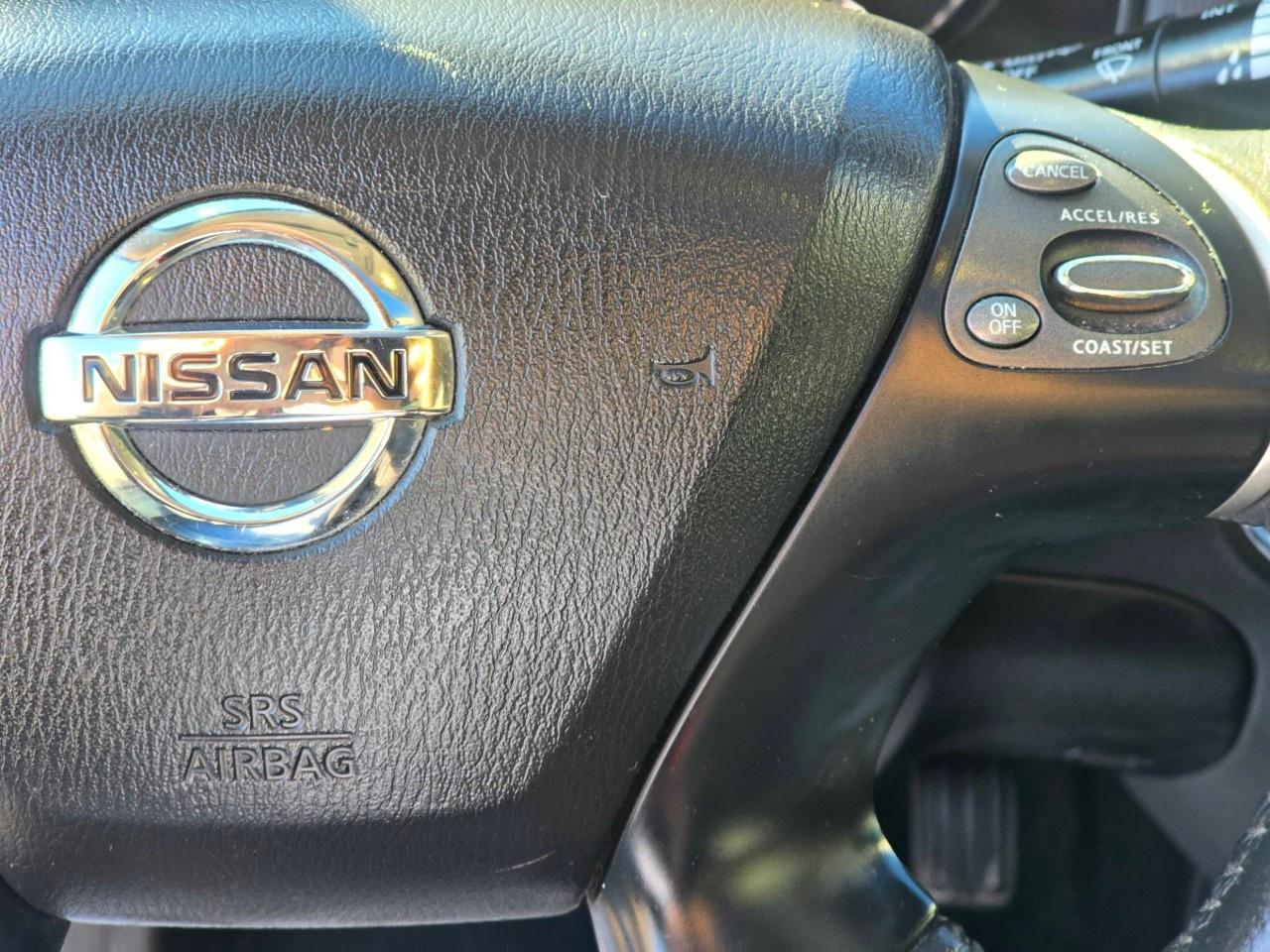 2017 Nissan Pathfinder 4WD 4DR SL Photo
