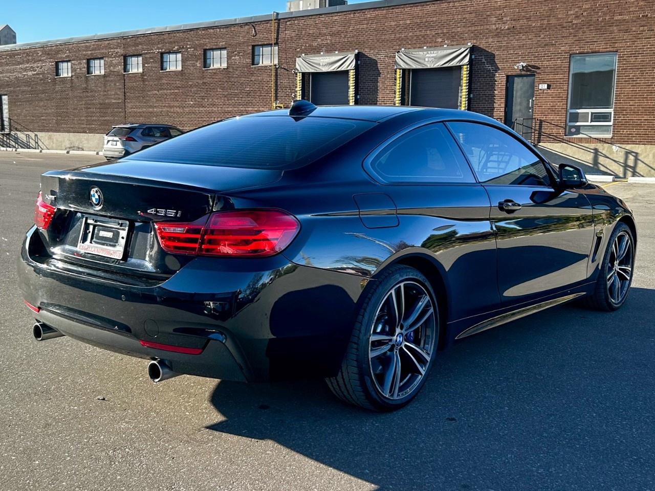2016 BMW 4 Series 435i Coupe / One Owner / Full options Photo