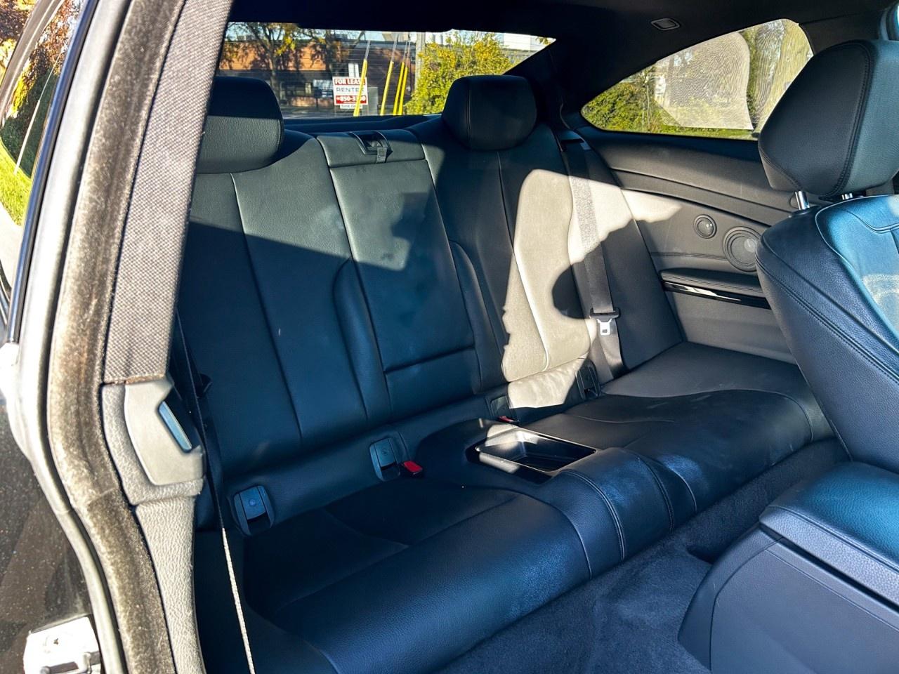 2016 BMW 4 Series 435i Coupe / One Owner / Full options Photo