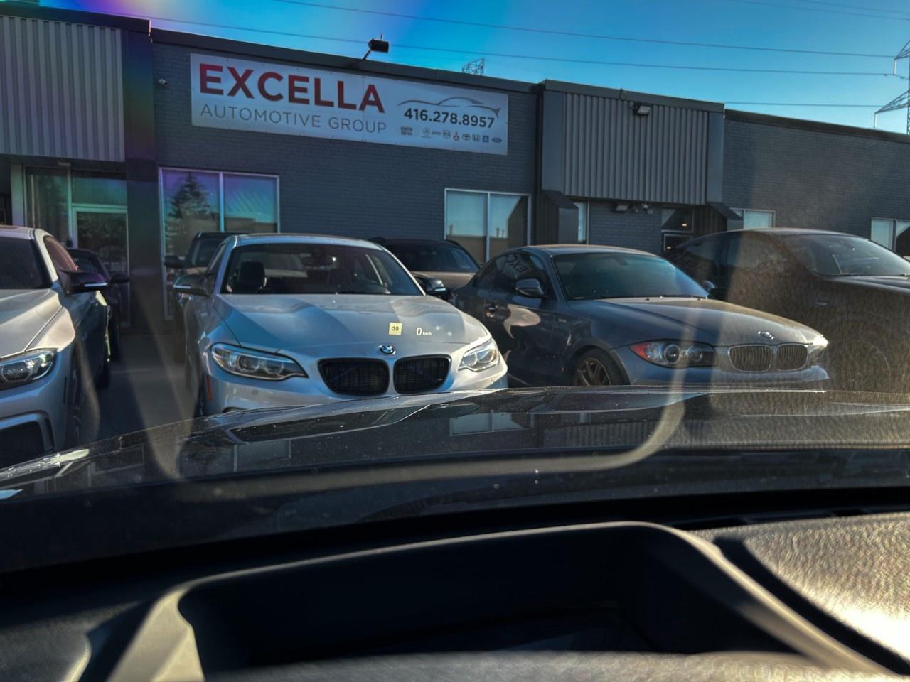2016 BMW 4 Series 435i Coupe / One Owner / Full options Photo