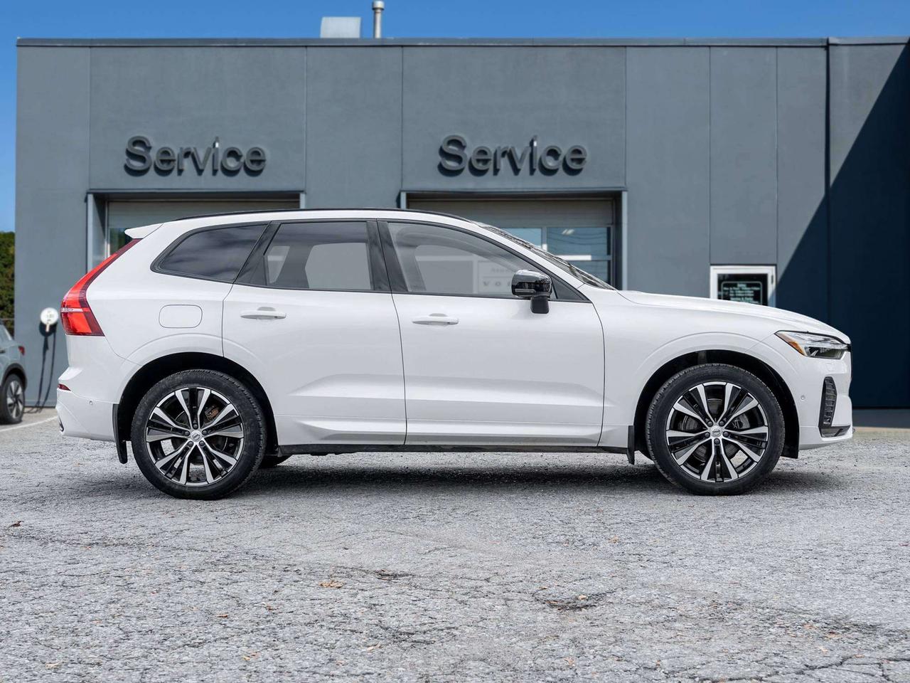 2024 Volvo XC60 PLUS^Off Lease^Low km^Harman Kardon^Rate fr 3.49%* Photo4