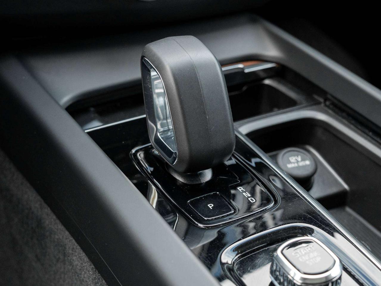 2024 Volvo XC60 PLUS^Off Lease^Low km^Harman Kardon^Rate fr 3.49%* Photo