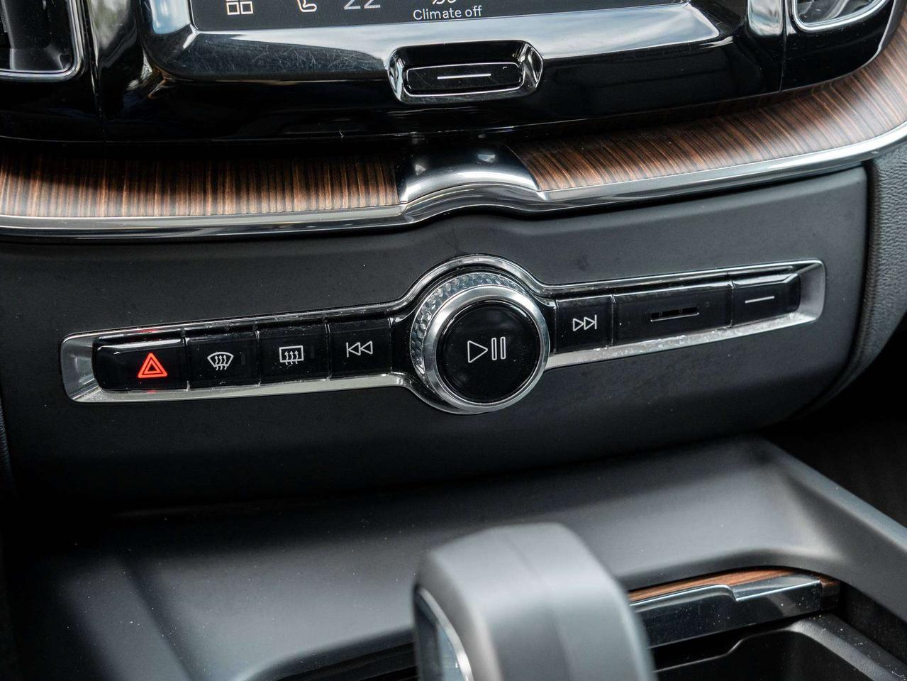 2024 Volvo XC60 PLUS^Off Lease^Low km^Harman Kardon^Rate fr 3.49%* Photo