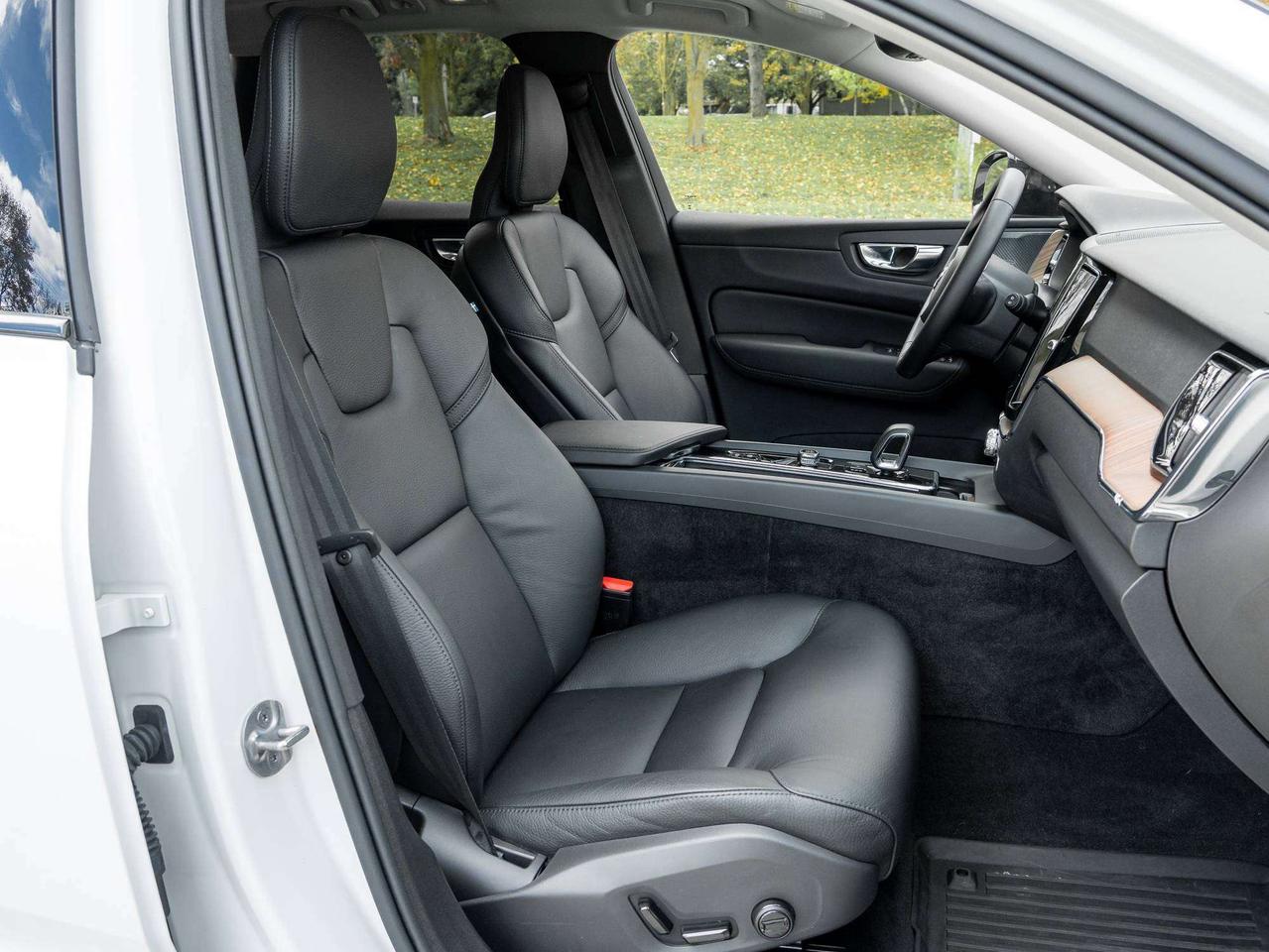 2024 Volvo XC60 PLUS^Off Lease^Low km^Harman Kardon^Rate fr 3.49%* Photo