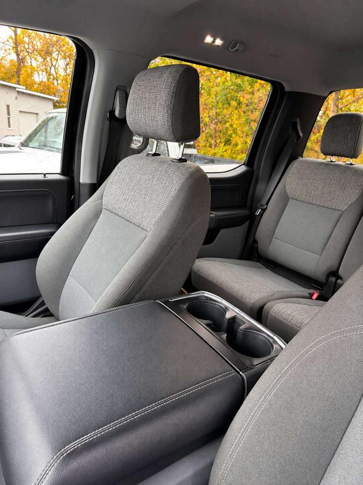 2022 Ford F-150 XLT 5.0L V8 COYOTE   B6   6.5' BOX   301A Photo