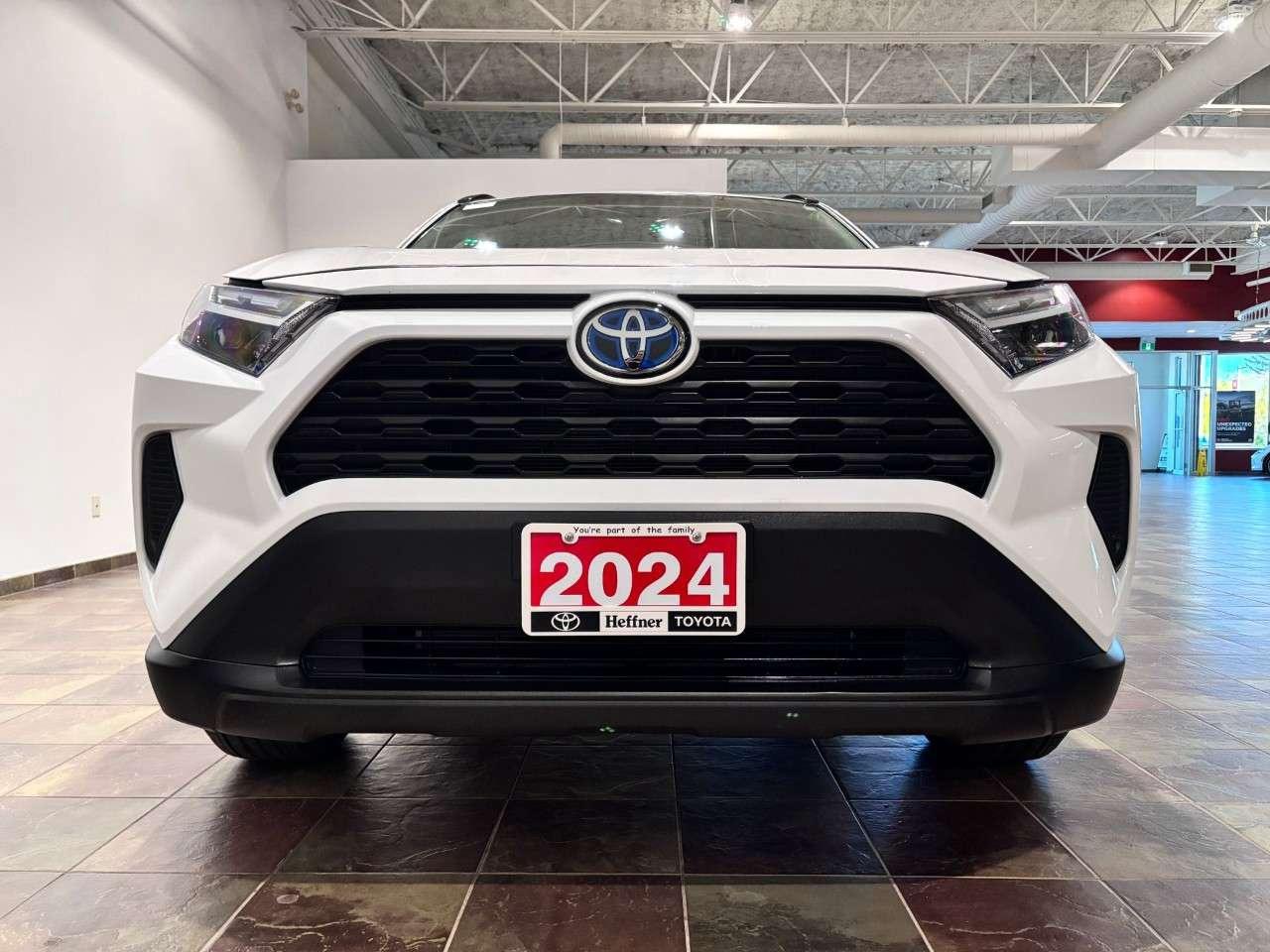 2024 Toyota RAV4 Hybrid XLE AWD Photo
