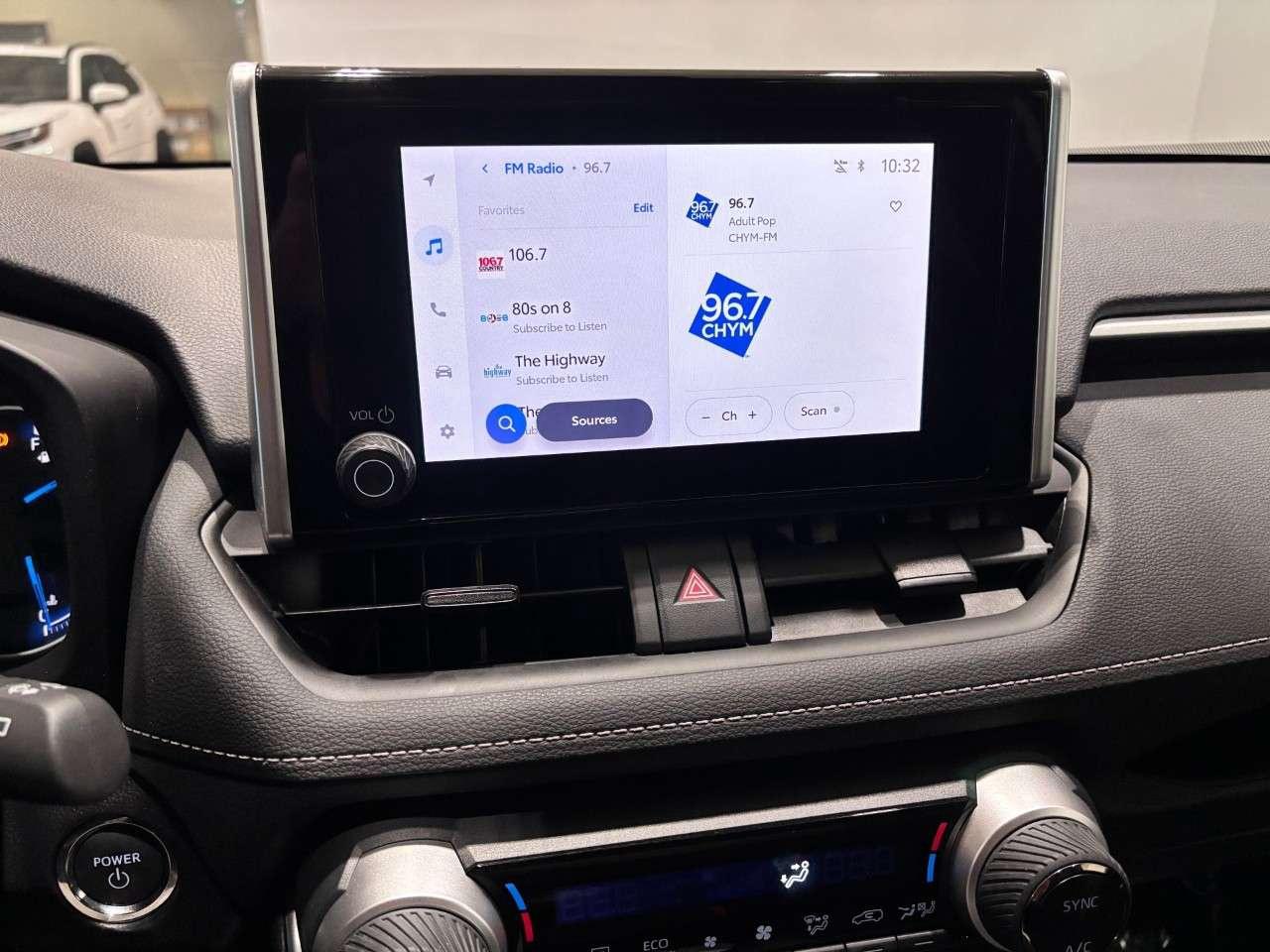 2024 Toyota RAV4 Hybrid XLE AWD Photo