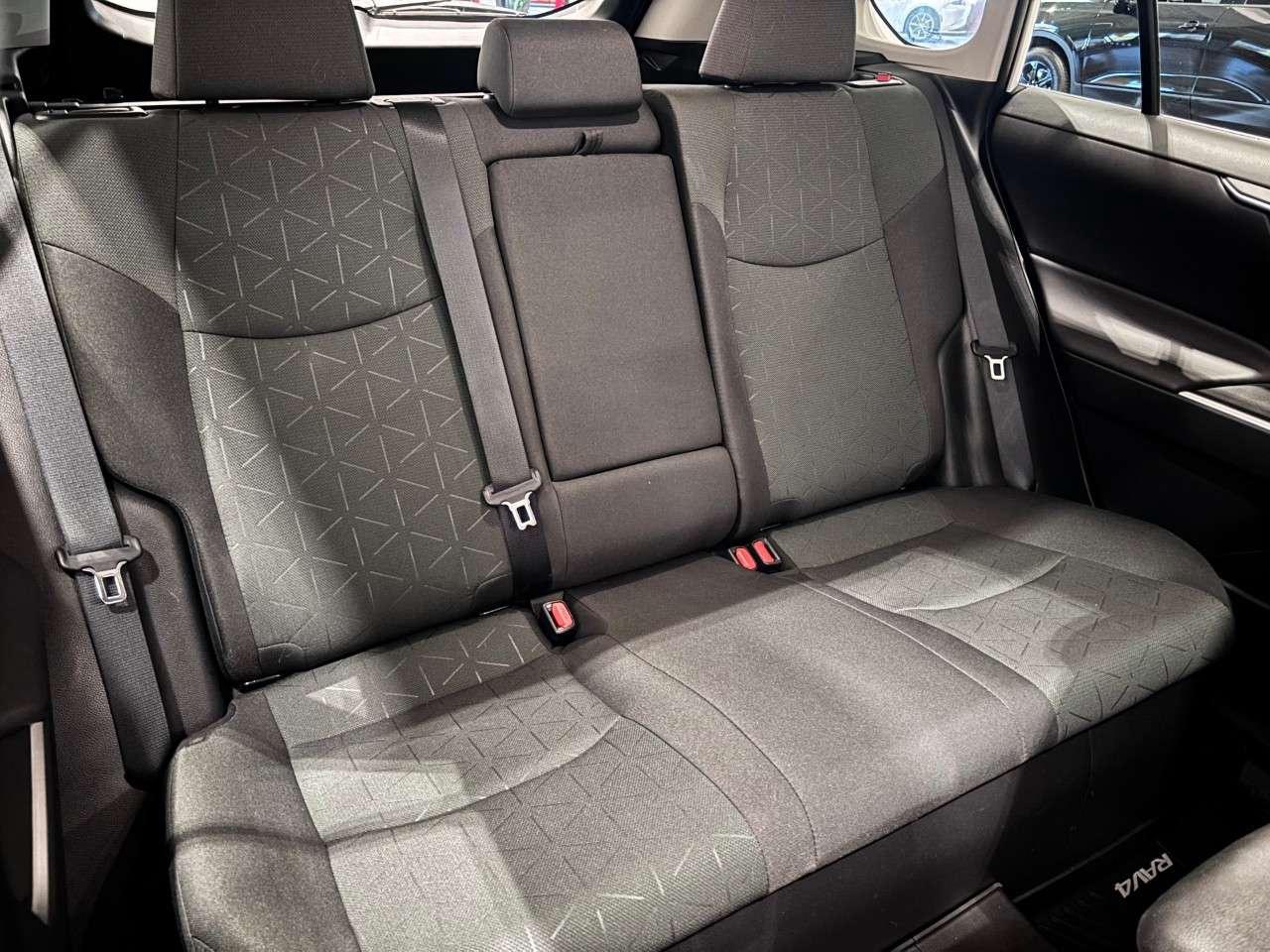 2024 Toyota RAV4 Hybrid XLE AWD Photo
