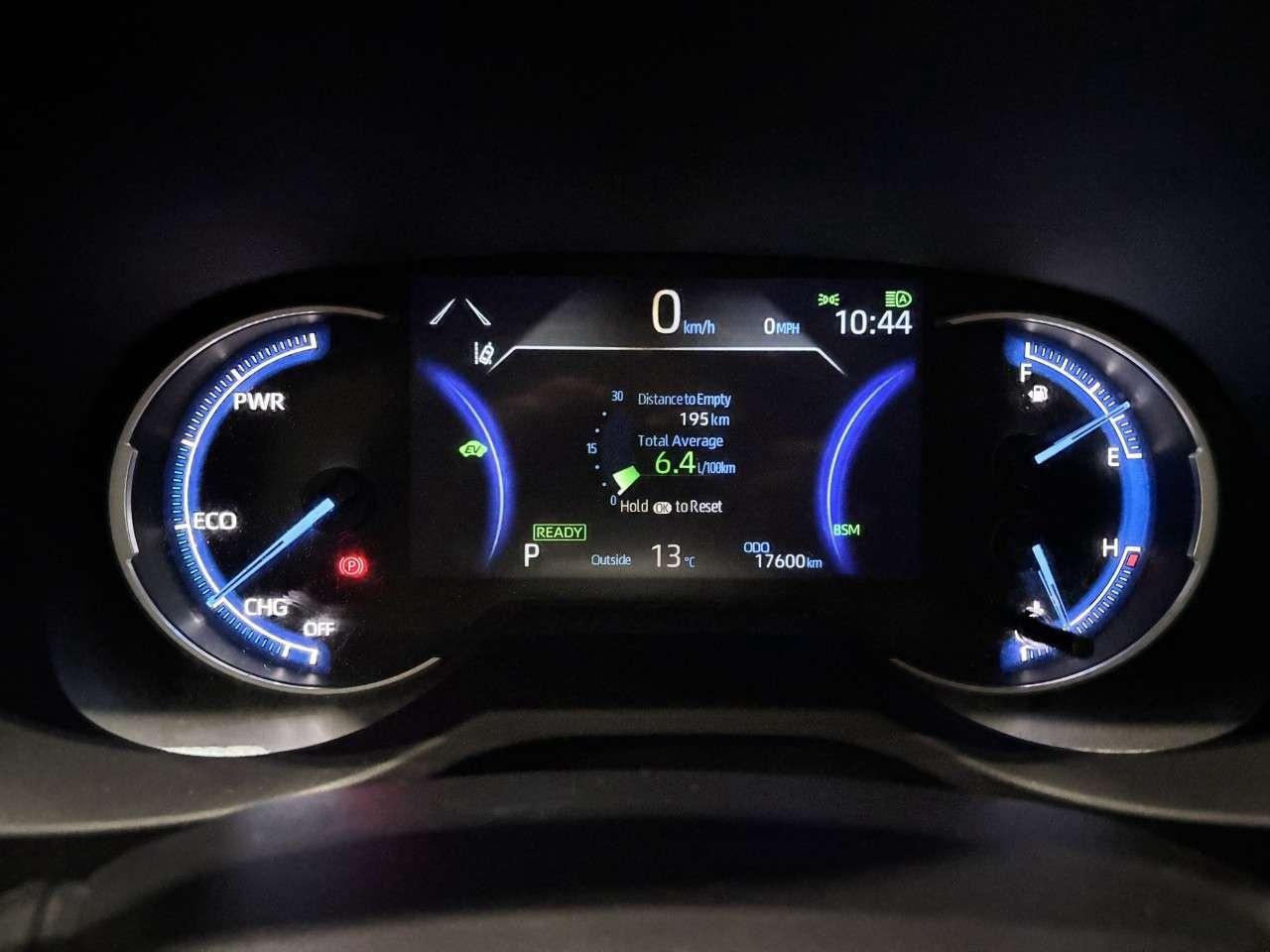 2024 Toyota RAV4 Hybrid XLE AWD Photo